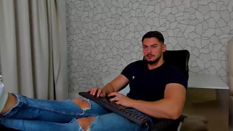 Snapshot of clintmasterss chatting on October 11, 2025, 4:12 am ClintMasterss online show from October 11, 2025, 4:12 am