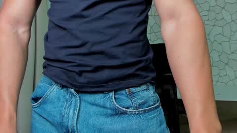 Snapshot of clintmasterss chatting on November 14, 2025, 6:23 am ClintMasterss online show from November 14, 2025, 6:23 am