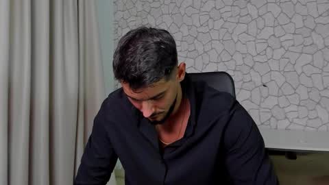 Snapshot of clintmasterss chatting on November 29, 2025, 5:43 am ClintMasterss online show from November 29, 2025, 5:43 am