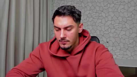 Snapshot of clintmasterss chatting on December 18, 2025, 7:03 am ClintMasterss online show from December 18, 2025, 7:03 am