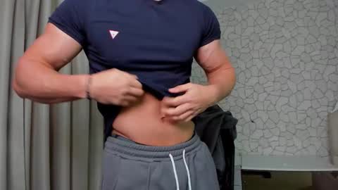 Snapshot of clintmasterss chatting on January 19, 2026, 5:55 am ClintMasterss online show from January 19, 2026, 5:55 am