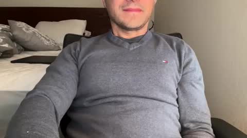 Snapshot of clittypanties chatting on December 14, 2025, 5:29 pm clittypanties online show from December 14, 2025, 5:29 pm