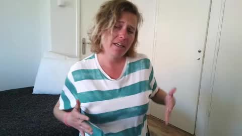 Snapshot of clittytastic chatting on April 26, 2026, 2:48 pm Syl online show from April 26, 2026, 2:48 pm