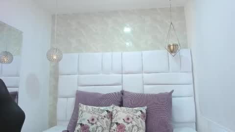 Cloe 555 online show from October 18, 2025, 7:58 pm