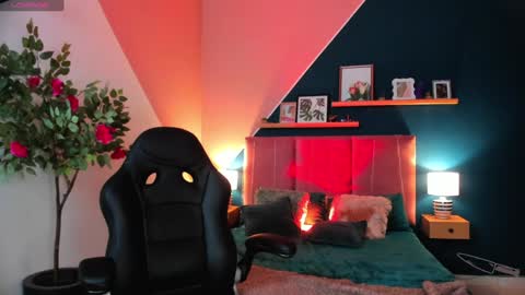 Cloe  online show from January 27, 2025, 12:12 am