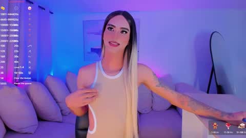 CLOE REMINTON online show from December 26, 2024, 10:09 pm