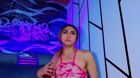 cloee_cameron online show from May 24, 2026, 1:32 am