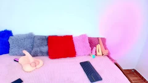 cloee lovee online show from February 10, 2026, 10:47 pm