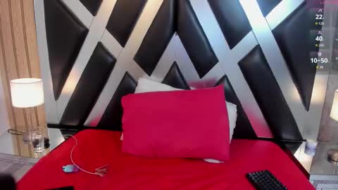 Snapshot of cloeperson chatting on March 1, 2026, 3:25 pm lady cloe person online show from March 1, 2026, 3:25 pm