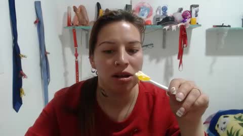 Snapshot of cloepussy chatting on September 12, 2025, 5:24 pm cloepussy online show from September 12, 2025, 5:24 pm