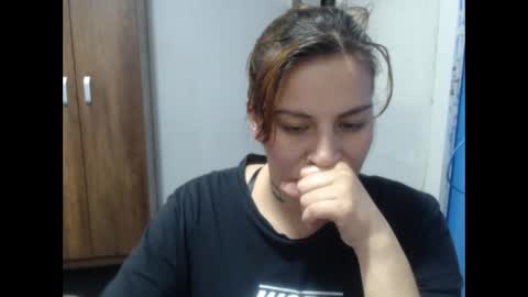 Snapshot of cloepussy chatting on November 12, 2025, 6:30 pm cloepussy online show from November 12, 2025, 6:30 pm