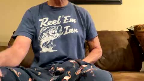 Closetbicd online show from November 27, 2025, 10:28 am