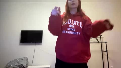 Lily online show from February 25, 2026, 3:21 pm