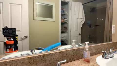 Snapshot of cloudy_dayz69 chatting on April 7, 2026, 12:38 pm Cloudy Dayz online show from April 7, 2026, 12:38 pm