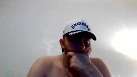 tallhungandcloudy online show from April 17, 2026, 4:26 am