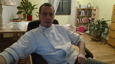 clouplefun online show from December 6, 2024, 4:36 am