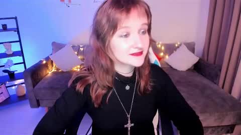  Clover  follow me  online show from March 6, 2025, 6:05 pm