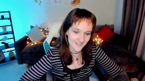  Clover  follow me  online show from March 9, 2025, 8:52 pm