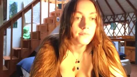 Clover online show from January 26, 2025, 8:56 pm