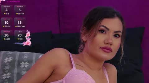 Marina online show from December 21, 2025, 9:44 pm