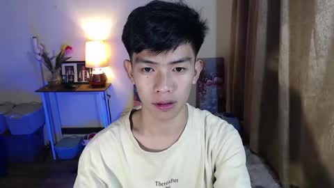 clyde_twinkx online show from February 8, 2026, 3:04 pm