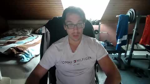 Snapshot of cmnm2026 chatting on May 31, 2026, 4:47 pm CMNM2026 online show from May 31, 2026, 4:47 pm