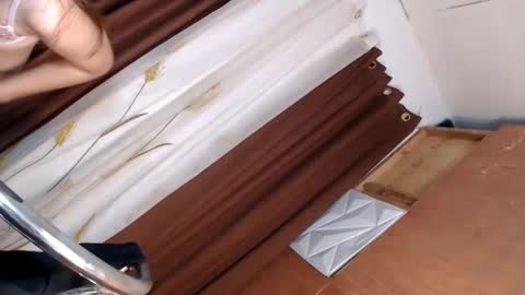 cockyvalentine online show from December 15, 2024, 3:09 pm