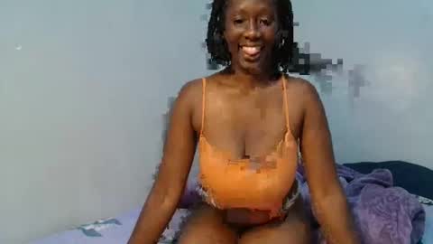 cocoalush9819 online show from December 3, 2025, 6:17 pm