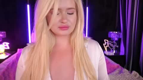 onlyfans amyleyy online show from March 10, 2025, 10:26 am