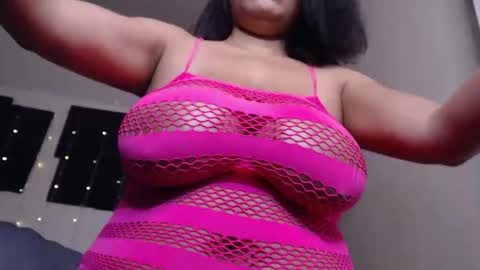 Big Titty Leara online show from January 16, 2025, 8:03 pm