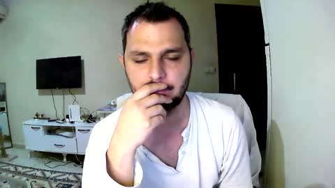 coldskull15 online show from February 6, 2025, 11:10 am