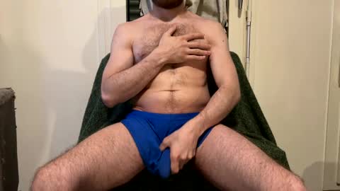 Snapshot of coldsweats chatting on May 10, 2026, 3:23 am coldsweats online show from May 10, 2026, 3:23 am