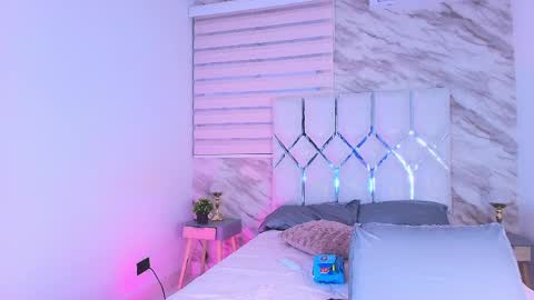 colett online show from April 25, 2026, 11:57 am