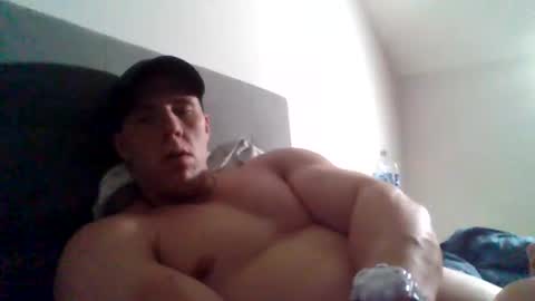 Snapshot of college_muscle chatting on December 31, 2024, 10:15 am foreverxshredded online show from December 31, 2024, 10:15 am