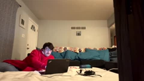 college_packing_8 online show from February 3, 2026, 1:59 am