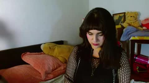 Collette online show from May 23, 2026, 5:23 am
