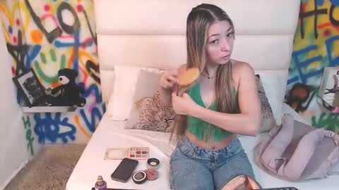 valentina online show from December 17, 2025, 11:49 am