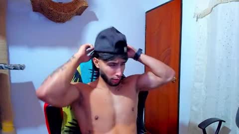 Snapshot of collins_emmett chatting on February 14, 2026, 5:48 am EMMETT COLLINS online show from February 14, 2026, 5:48 am