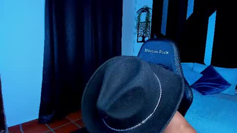 EMMETT COLLINS online show from June 11, 2026, 5:27 am