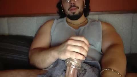 colombiancock4 online show from November 11, 2025, 8:58 am