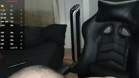 colombianmuscle8 online show from December 29, 2024, 1:45 am