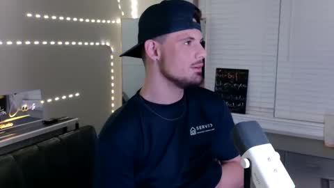 Snapshot of coltoncullens chatting on November 9, 2025, 3:05 am Colton Cullens online show from November 9, 2025, 3:05 am