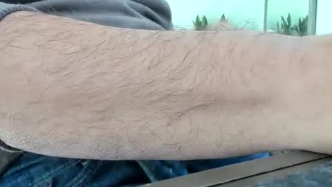 Snapshot of coltorr chatting on November 17, 2025, 2:12 pm Colt online show from November 17, 2025, 2:12 pm