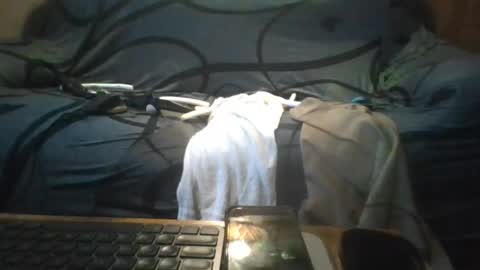 Snapshot of comesuckthisdick111 chatting on June 19, 2026, 4:06 am comesuckthisdick111 online show from June 19, 2026, 4:06 am