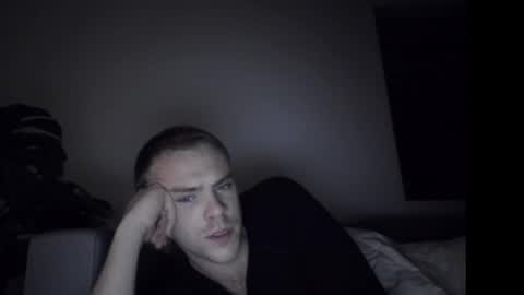 dreamy eyed lover online show from January 12, 2026, 1:38 pm