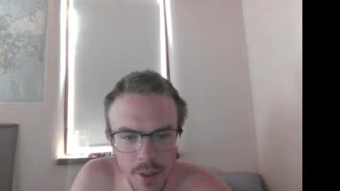 dreamy eyed lover online show from March 3, 2026, 4:24 pm