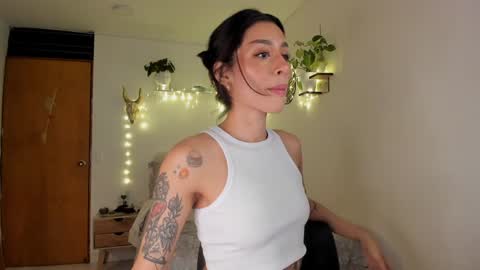 Snapshot of connie_deep chatting on January 16, 2025, 1:36 pm connie online show from January 16, 2025, 1:36 pm