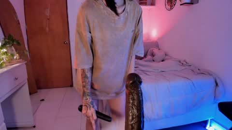 Snapshot of connie_deep chatting on January 19, 2025, 1:22 pm connie online show from January 19, 2025, 1:22 pm