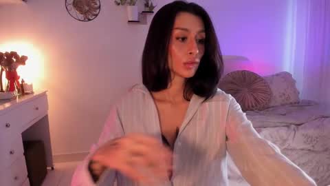 Snapshot of connie_deep chatting on March 1, 2025, 1:40 pm connie online show from March 1, 2025, 1:40 pm