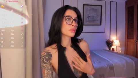 Snapshot of connie_deep chatting on September 16, 2025, 9:43 am connie online show from September 16, 2025, 9:43 am